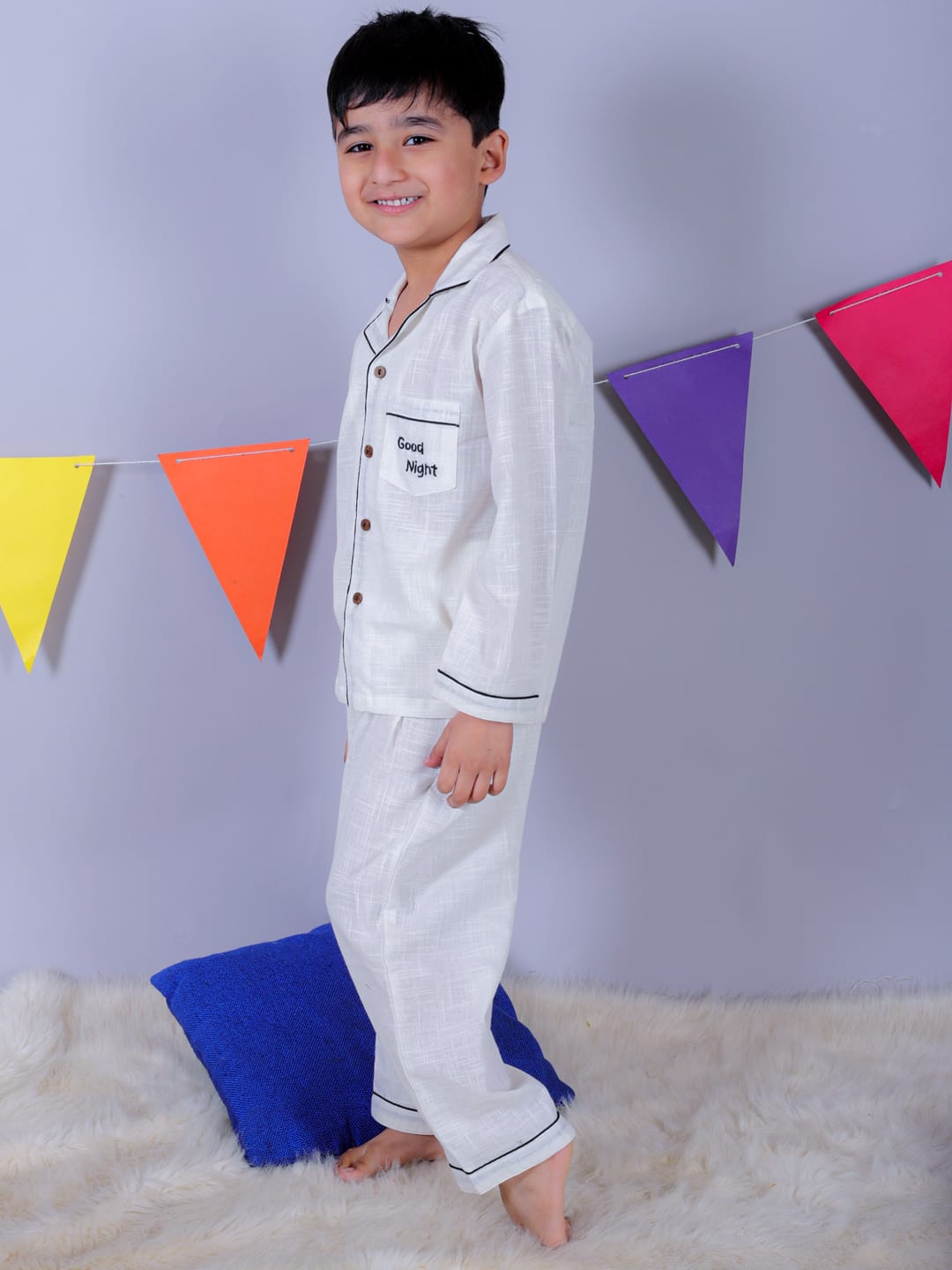 Unbind Classic White Night Suit – Good Night Edition