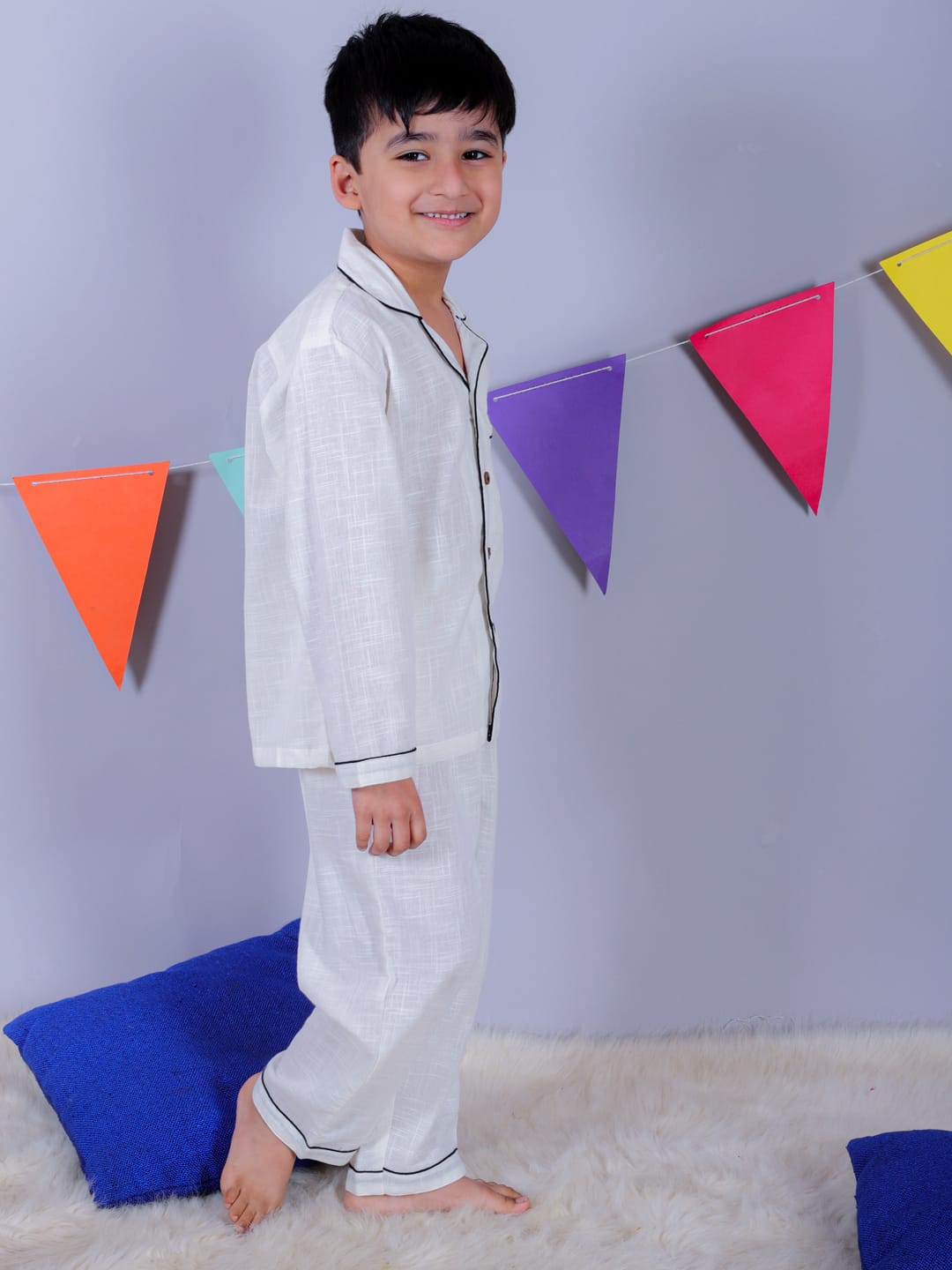 Unbind Classic White Night Suit – Good Night Edition