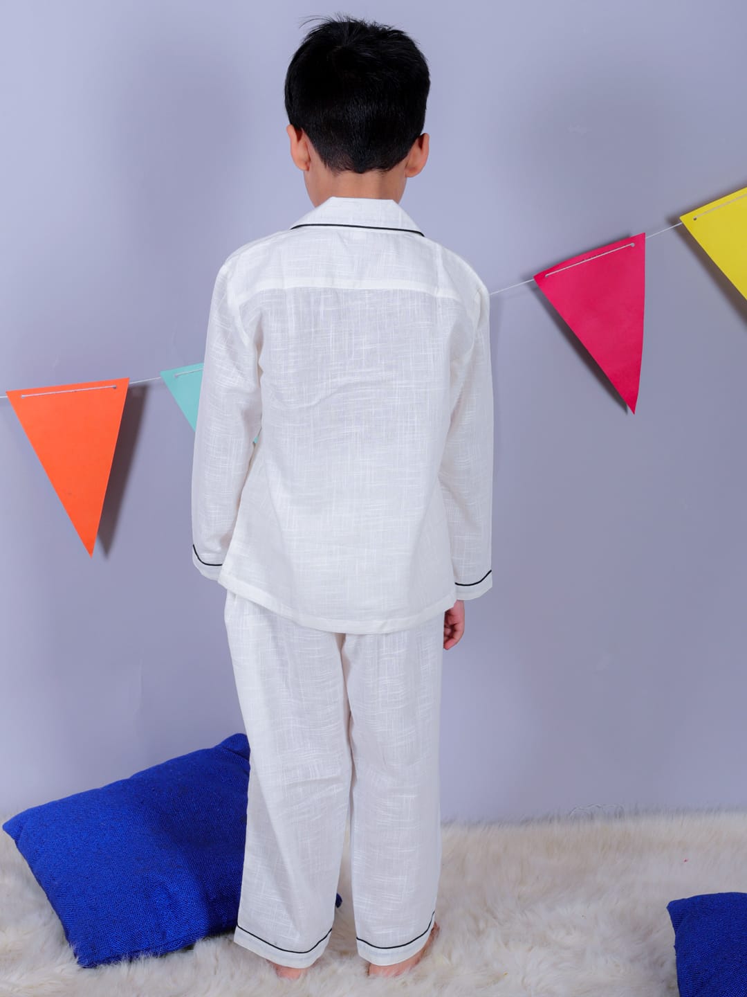 Unbind Classic White Night Suit – Good Night Edition