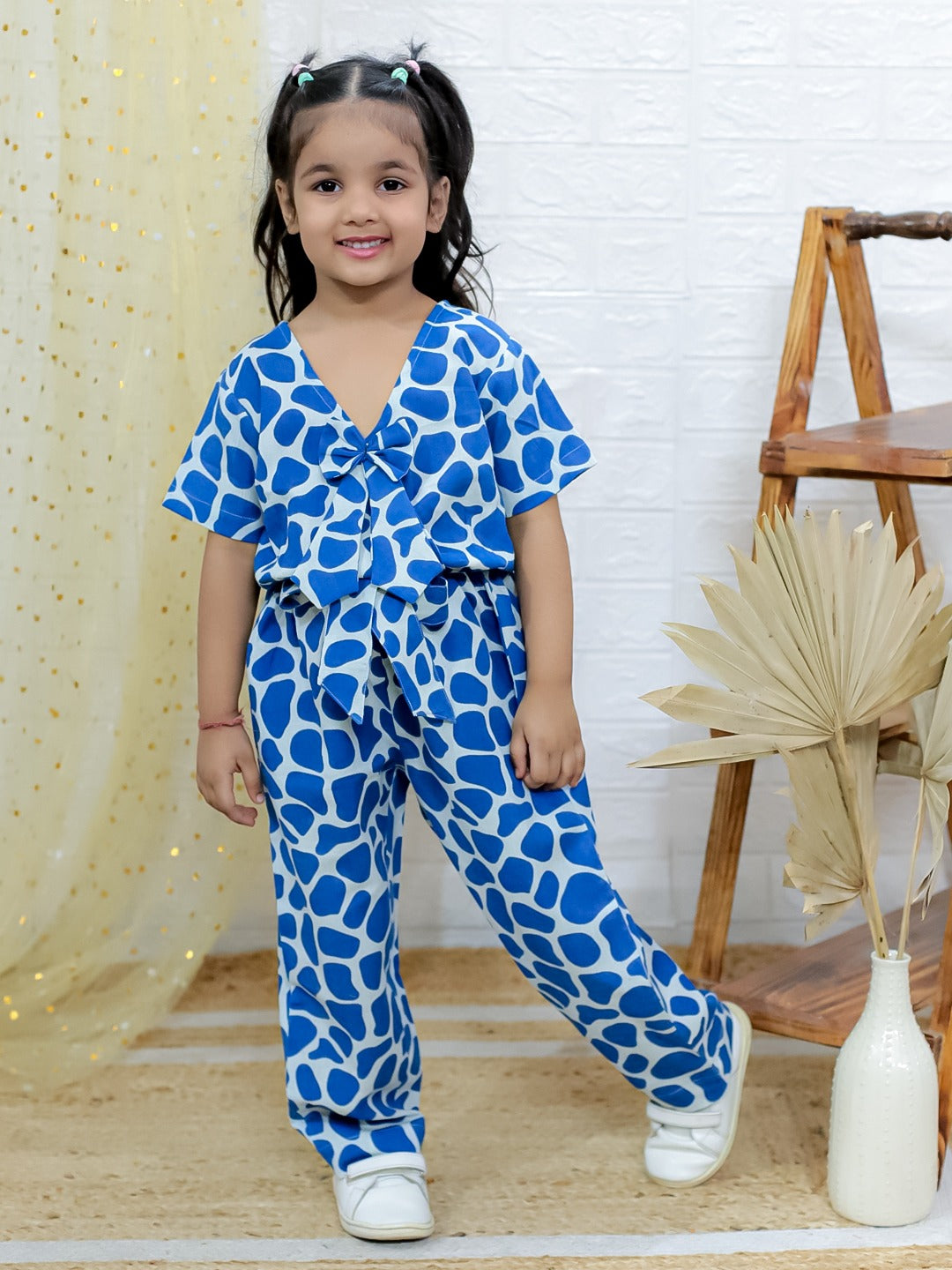 Unbind Blue Giraffe Print Sibling Co-Ord Set for Boys & Girls