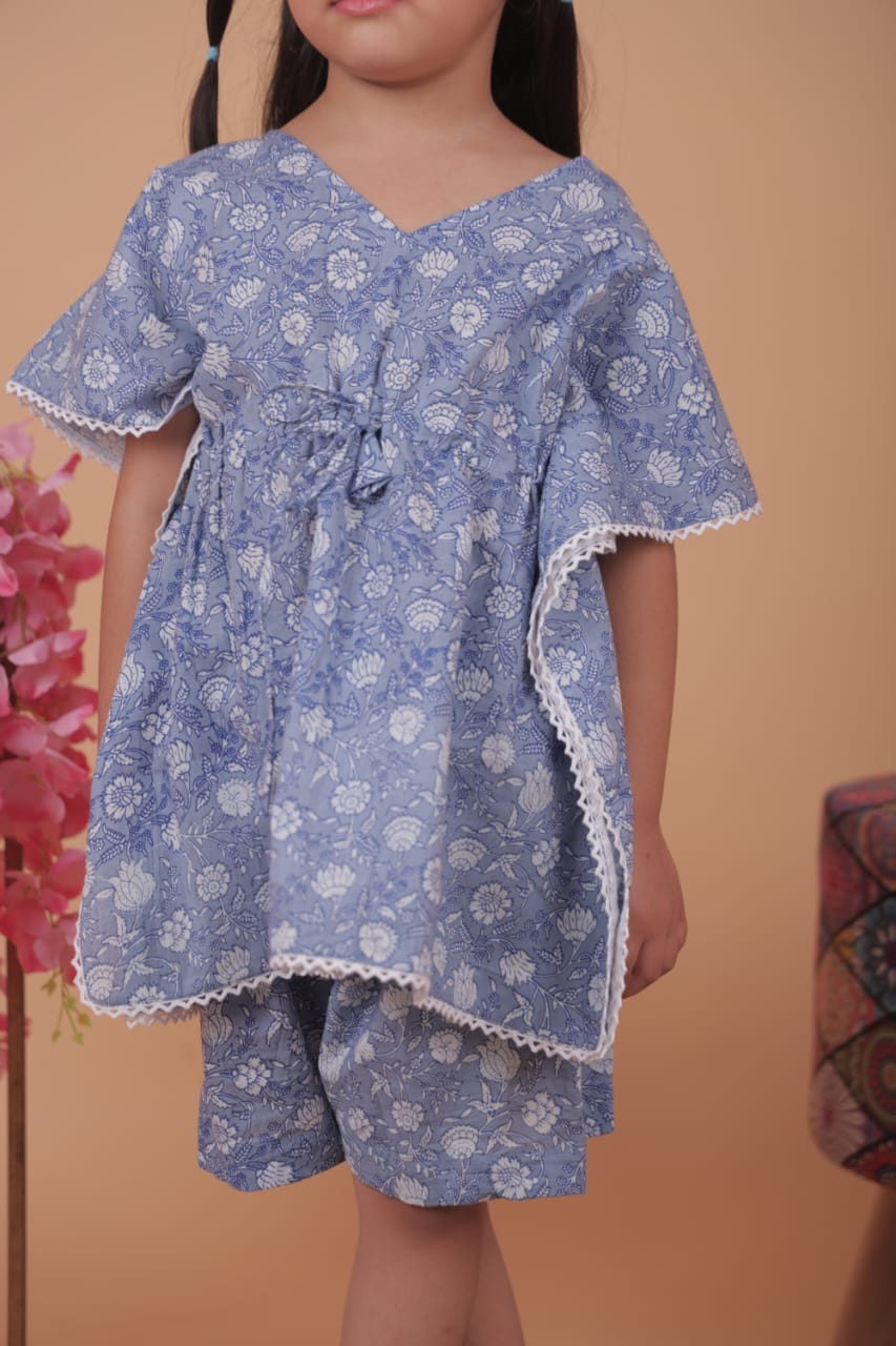 Printed Cotton Kaftan & Shorts Set – Blue Floral | for Kids